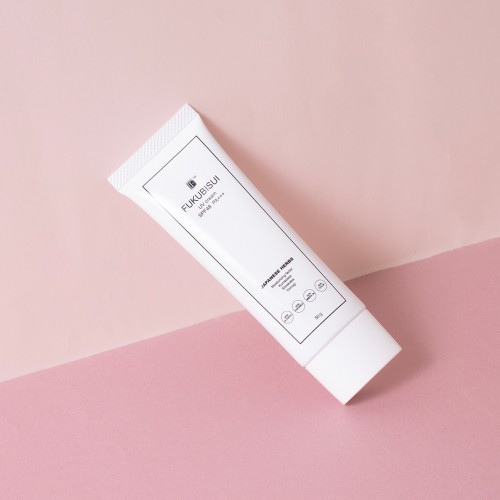 春コスメの仕上げ