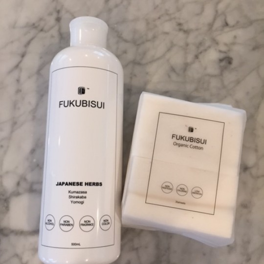 簡単ひと手間でお肌が変わる！化粧水の使い方