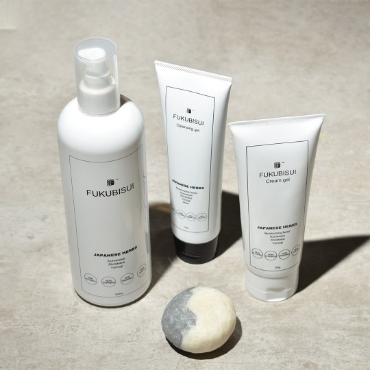 コスメの季節の切り替え方