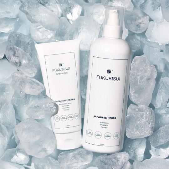 一年で最も疲れる季節。たっぷりの水分補給で肌を救う！